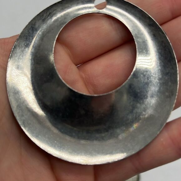 6 Vintage Necklace Pendants; Fish, Flower, Wanderer, Grandma, Beads & Apple - Picture 12 of 16